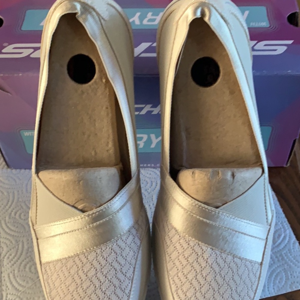 Skechers memory foam slip one